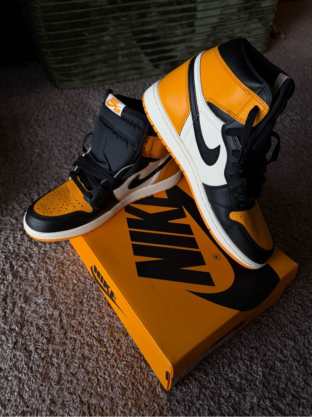 Nike Men’s Retro 1’s High OG Sneakers - Black, White, Yellow